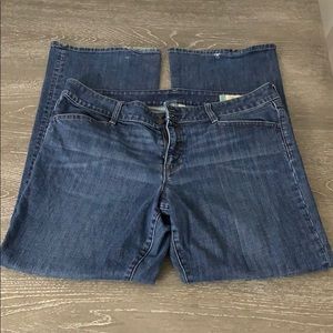 🛍GAP CURVY STRETCH JEANS